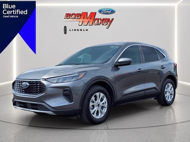 2023 Ford Escape Active — photo 1 of 26