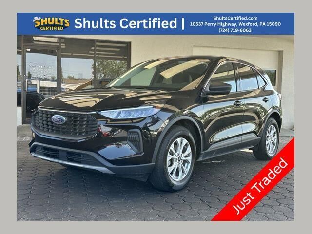 2023 Ford Escape Active — photo 1 of 26