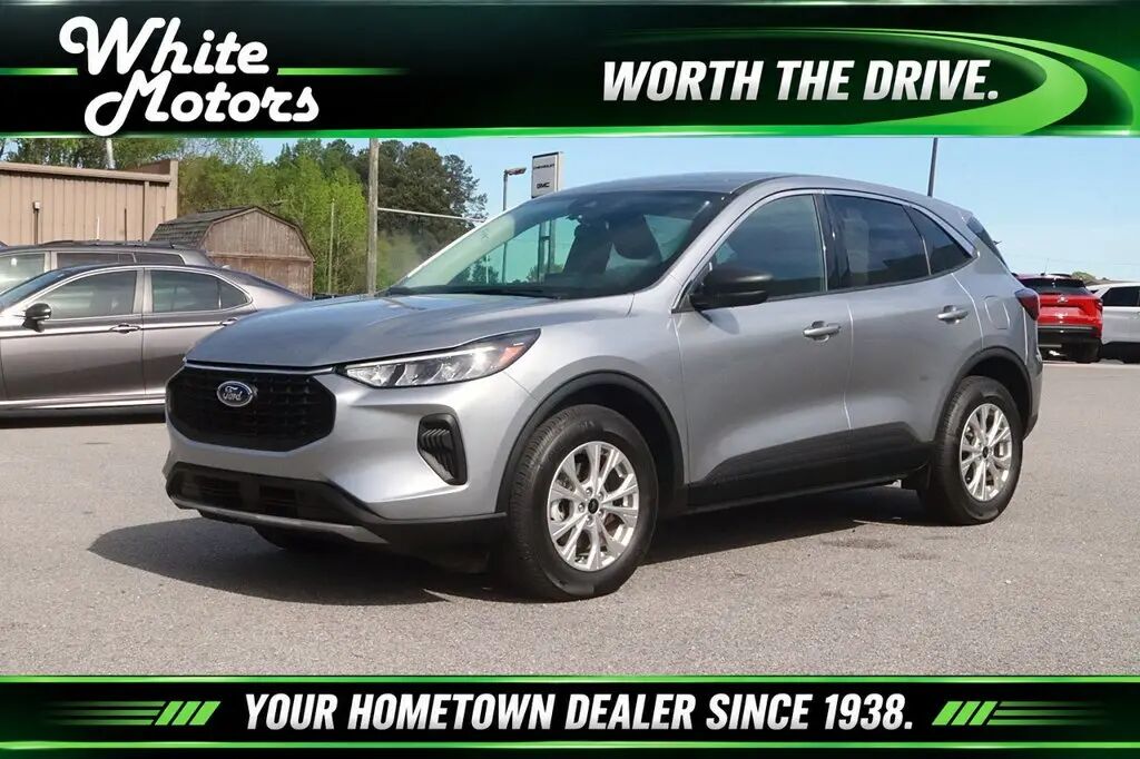 2023 Ford Escape Active — photo 1 of 13