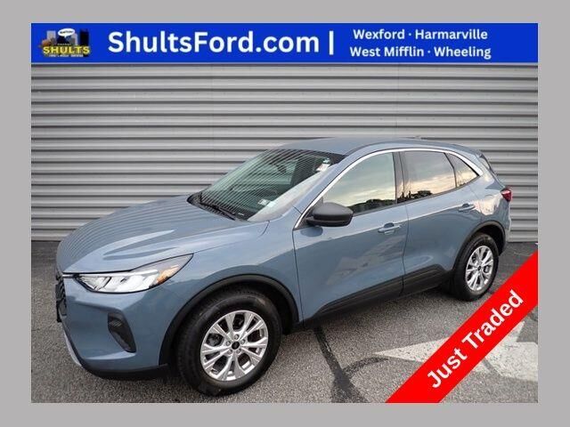 2023 Ford Escape Active — photo 1 of 26