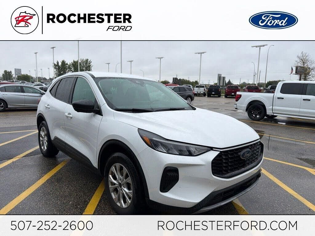 2023 Ford Escape Active — photo 1 of 1