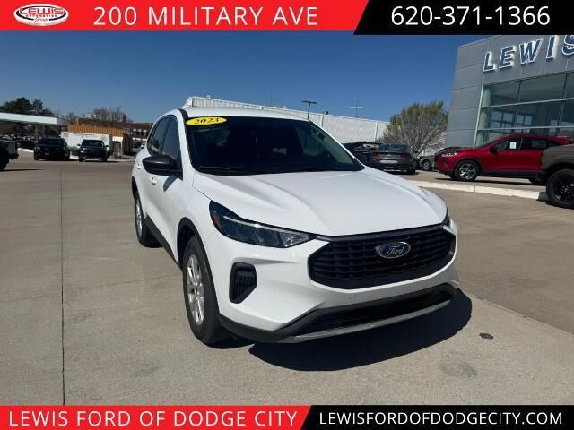 2023 Ford Escape Active — photo 1 of 11