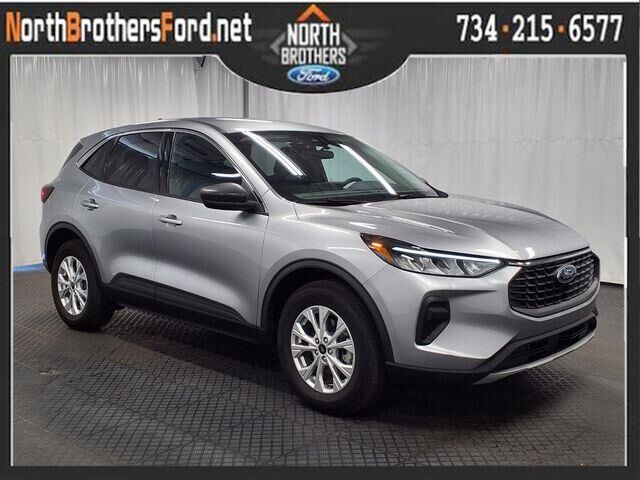 2023 Ford Escape Active — photo 1 of 13