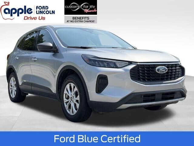 2024 Ford Escape Active — photo 1 of 38