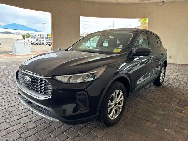 2025 Ford Escape Active — photo 1 of 39