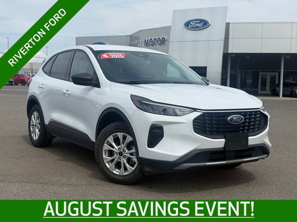 2025 Ford Escape Active — photo 1 of 13