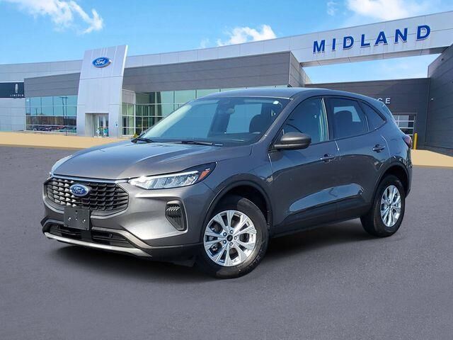 2025 Ford Escape Active — photo 1 of 26