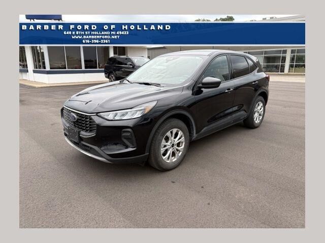 2025 Ford Escape Active — photo 1 of 13