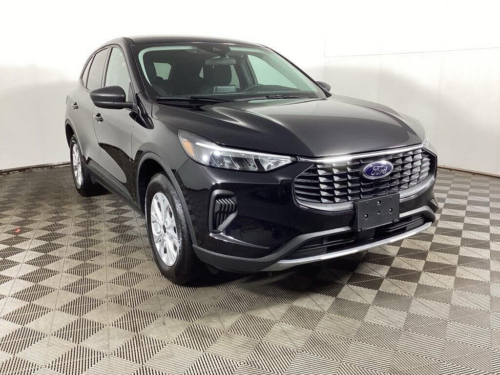 2025 Ford Escape Active — photo 1 of 15