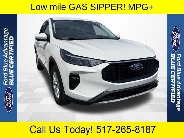 2023 Ford Escape Active — photo 1 of 12