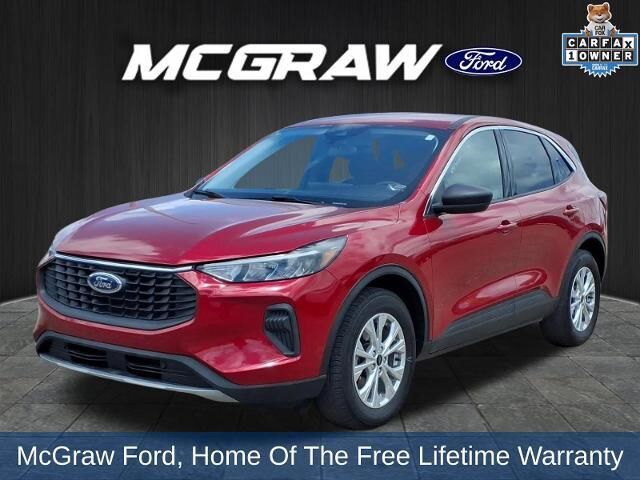2023 Ford Escape Active — photo 1 of 11