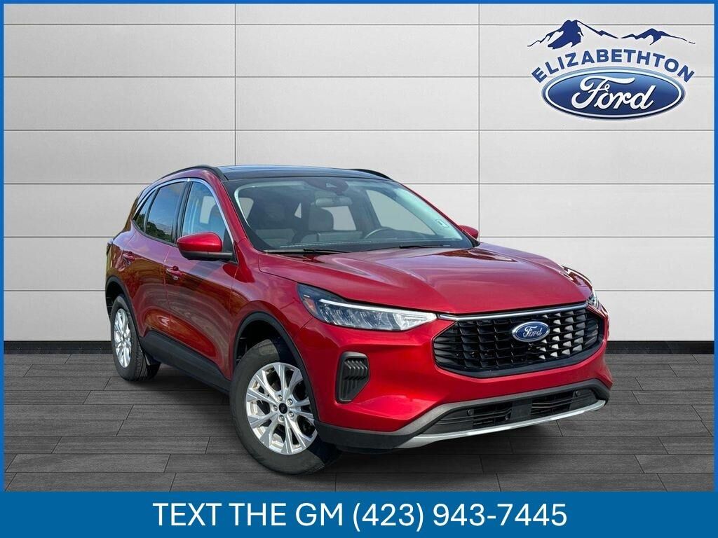 2023 Ford Escape Active — photo 1 of 13