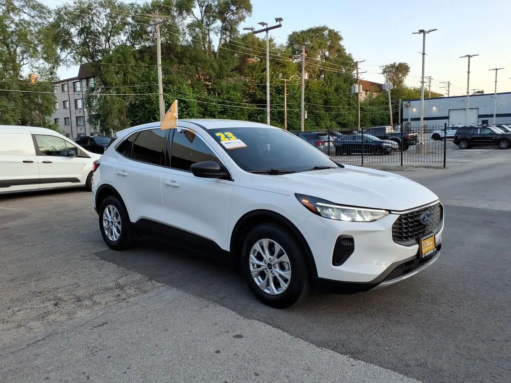 2023 Ford Escape Active — photo 1 of 13