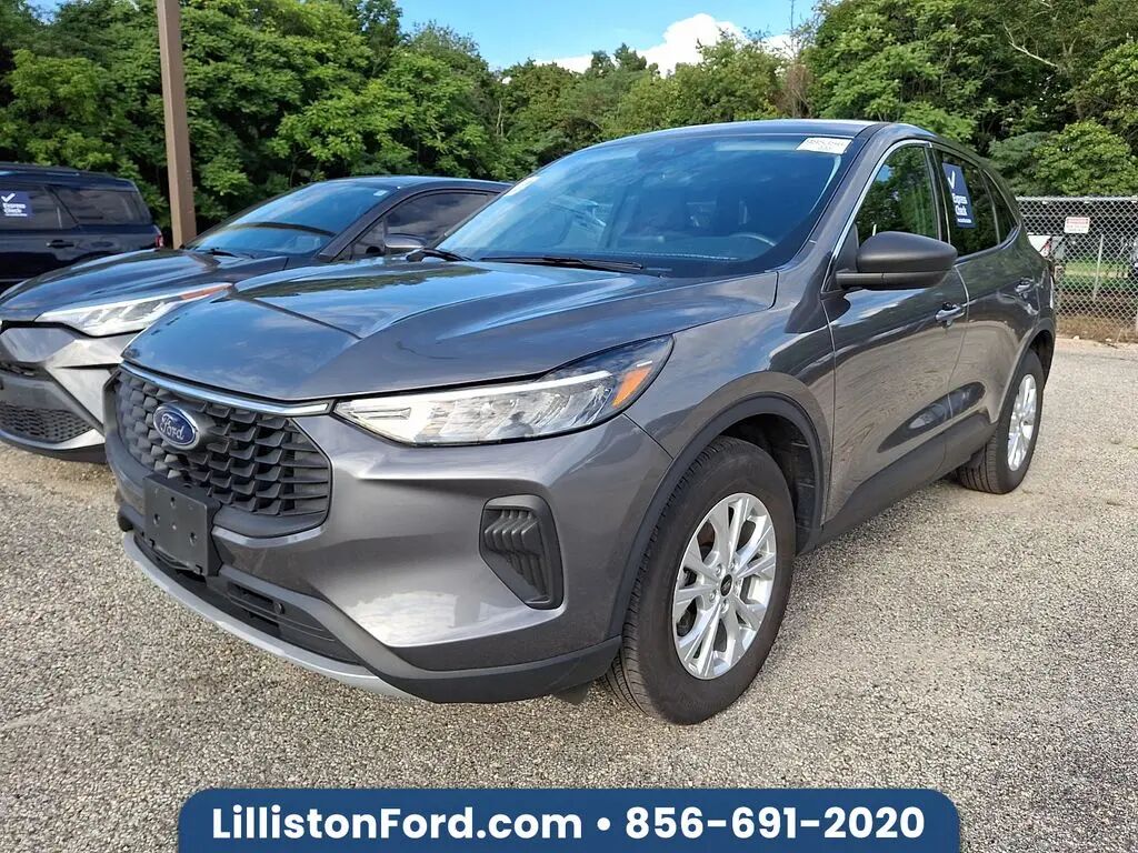 2024 Ford Escape Active — photo 1 of 13