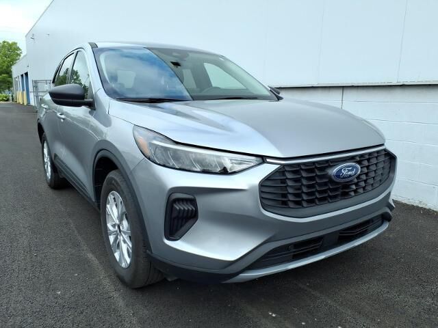 2024 Ford Escape Active — photo 1 of 13