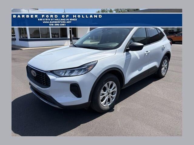 2025 Ford Escape Active — photo 1 of 13