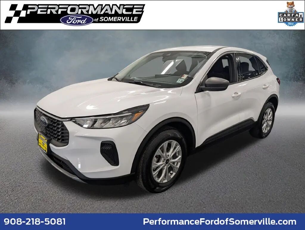 2023 Ford Escape Active — photo 1 of 13