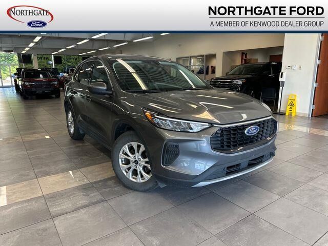 2023 Ford Escape Active — photo 1 of 39