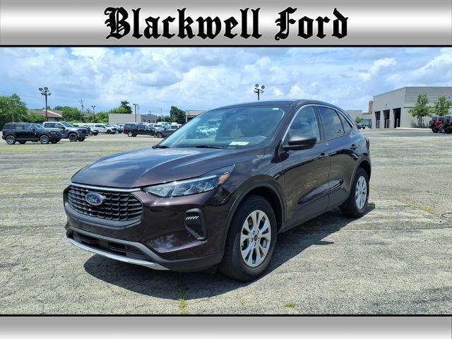 2023 Ford Escape Active — photo 1 of 7