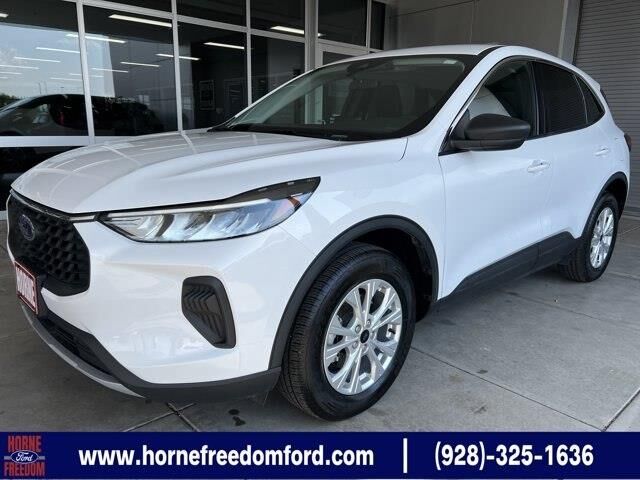 2024 Ford Escape Active — photo 1 of 39