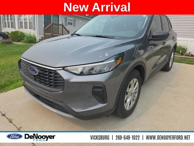 2024 Ford Escape Active — photo 1 of 1