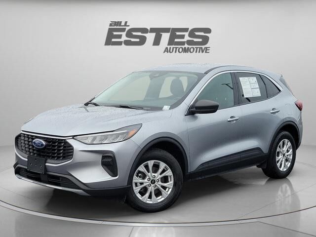 2024 Ford Escape Active — photo 1 of 26