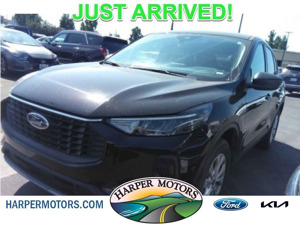 2025 Ford Escape Active — photo 1 of 2
