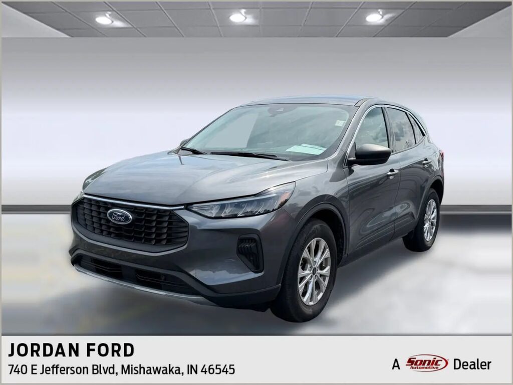 2023 Ford Escape Active — photo 1 of 26