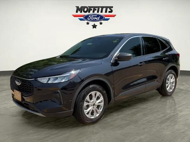 2023 Ford Escape Active — photo 1 of 26