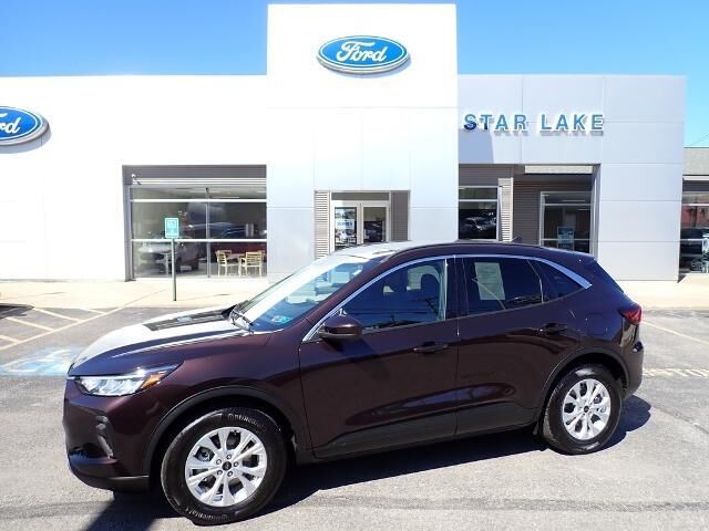2023 Ford Escape Active — photo 1 of 26
