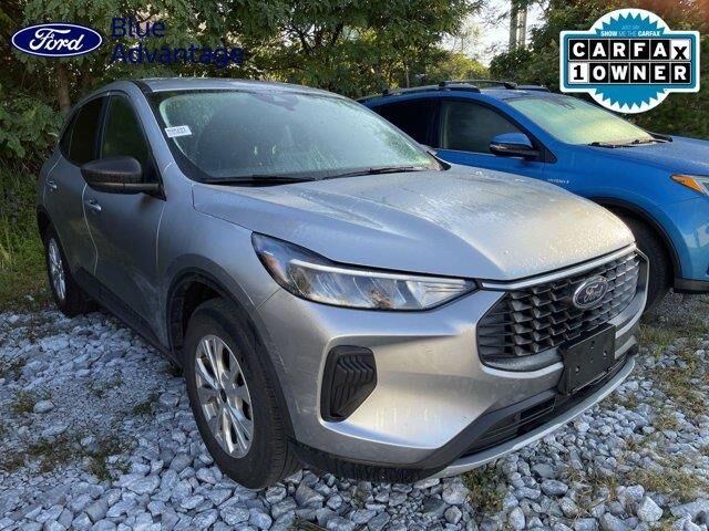 2023 Ford Escape Active — photo 1 of 17
