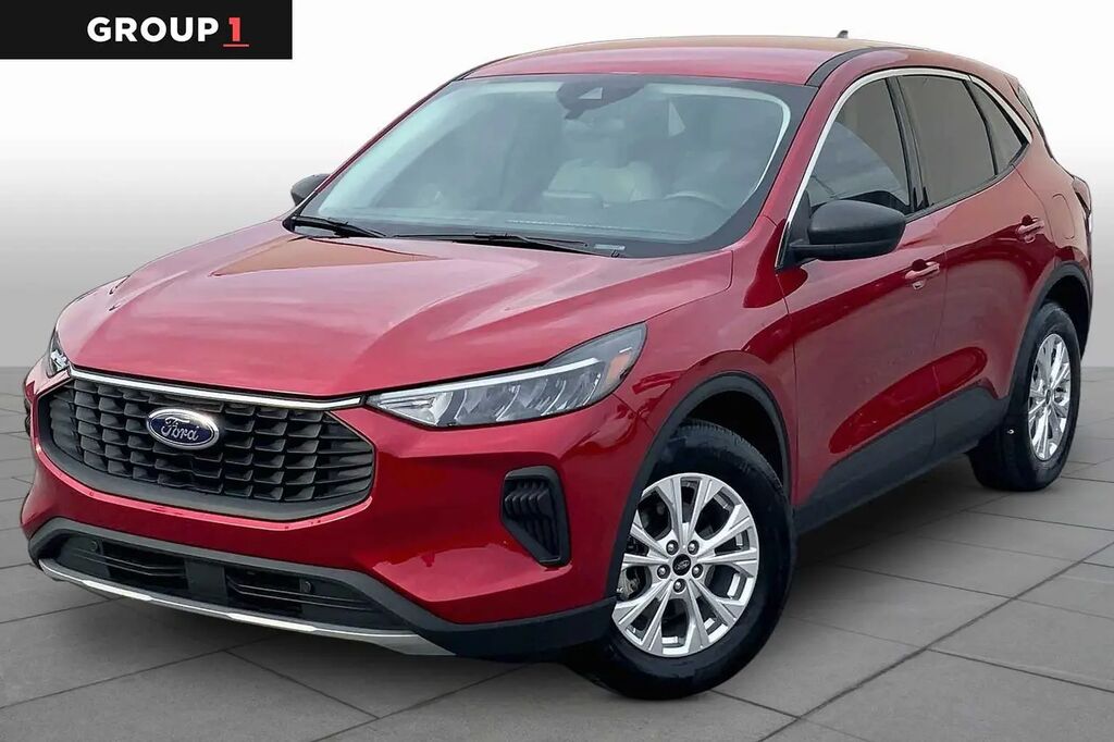 2023 Ford Escape Active — photo 1 of 13