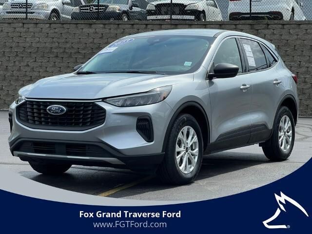 2023 Ford Escape Active — photo 1 of 26
