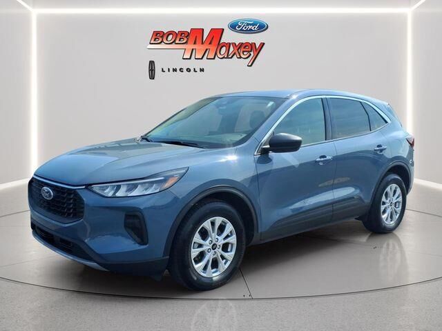 2023 Ford Escape Active — photo 1 of 13