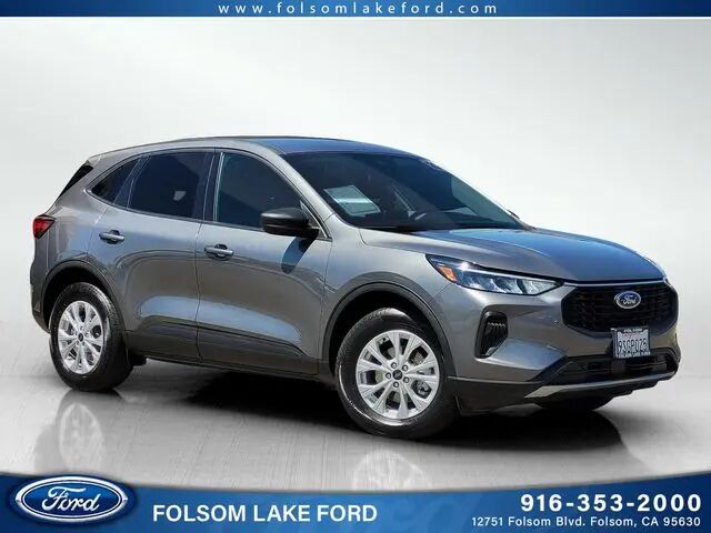 2025 Ford Escape Active — photo 1 of 13