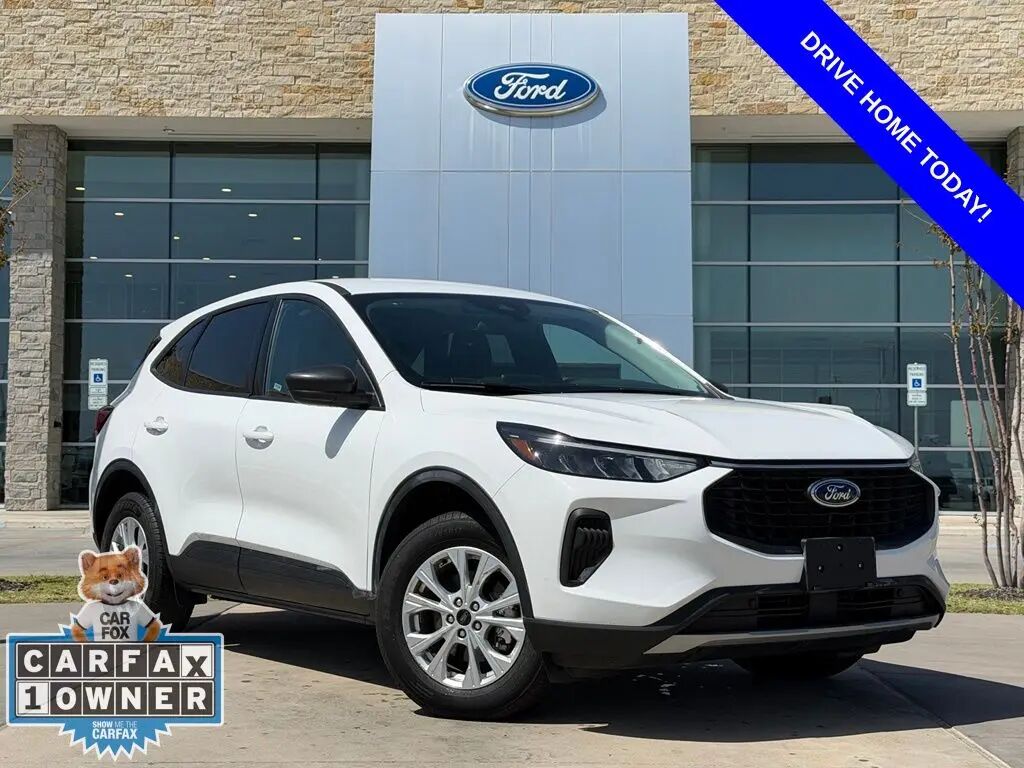 2025 Ford Escape Active — photo 1 of 27