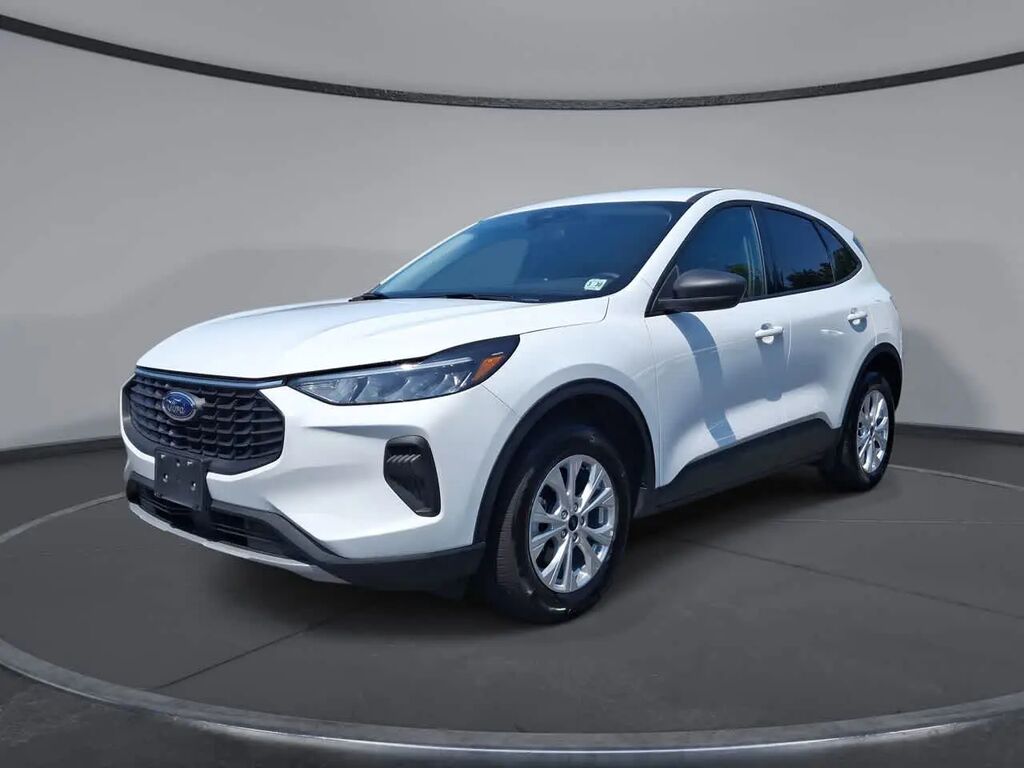 2025 Ford Escape Active — photo 1 of 13