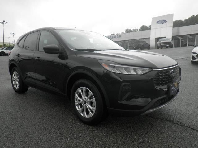 2025 Ford Escape Active — photo 1 of 13