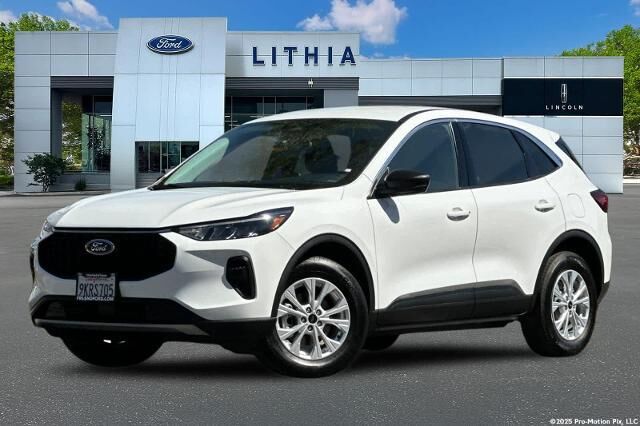 2024 Ford Escape Active — photo 1 of 26
