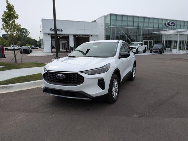 2024 Ford Escape Active — photo 1 of 39