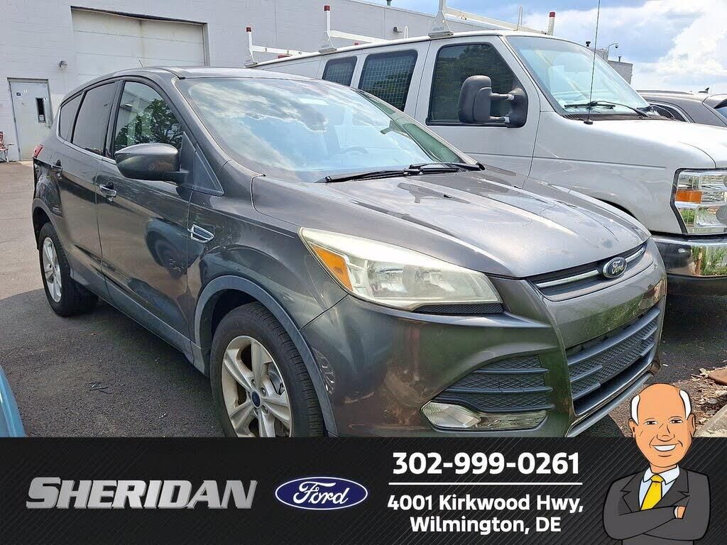 2015 Ford Escape SE — photo 1 of 14