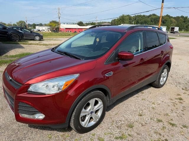 2016 Ford Escape SE — photo 1 of 15