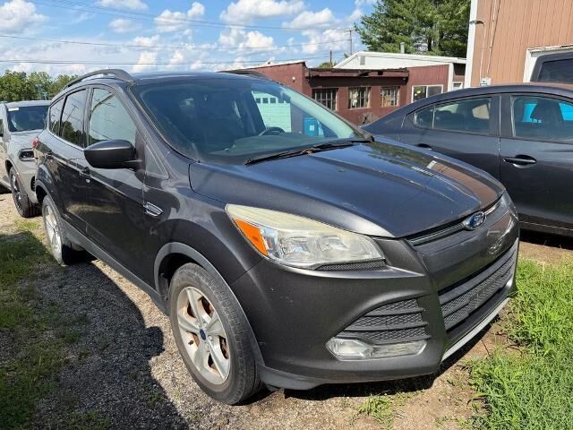 2015 Ford Escape SE — photo 1 of 2