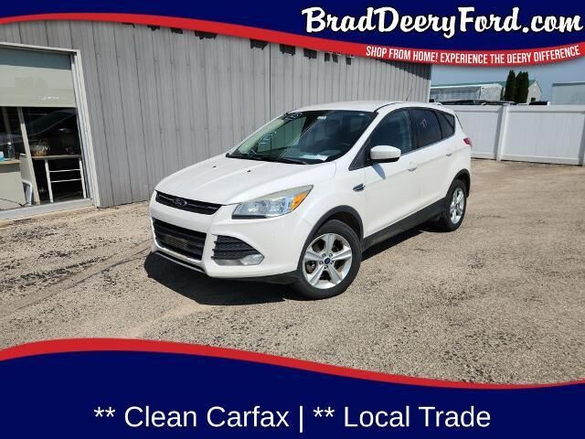 2015 Ford Escape SE — photo 1 of 13