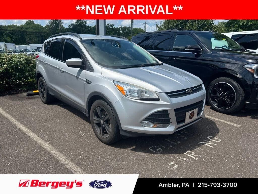 2016 Ford Escape SE — photo 1 of 3