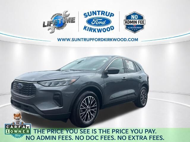 2023 Ford Escape Hybrid Active — photo 1 of 12