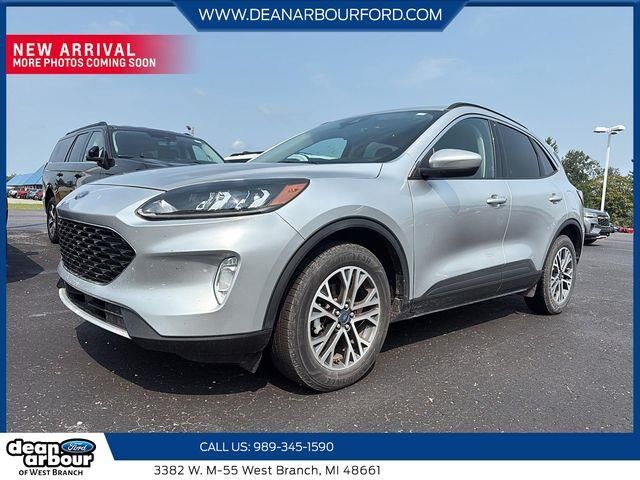 2020 Ford Escape SEL — photo 1 of 9