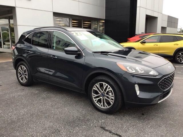 2022 Ford Escape SEL — photo 1 of 13