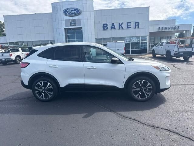 2022 Ford Escape SEL — photo 1 of 13