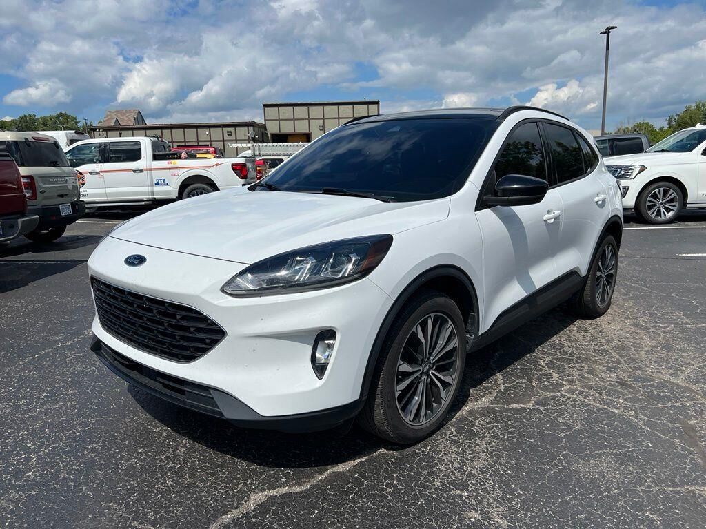 2022 Ford Escape SEL — photo 1 of 2